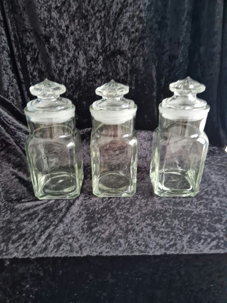 Glazen potten met stervormig geslepen deksels, Ophalen, Zo goed als nieuw, Glas, Klassiek