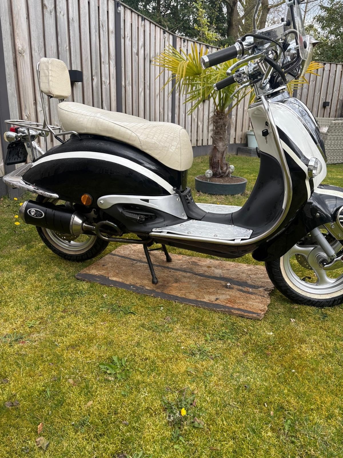 Retro Scooter GT2 GY6 90cc Naraku Rebuild, Ophalen, Piaggio, Gebruikt, Maximaal 45 km/u