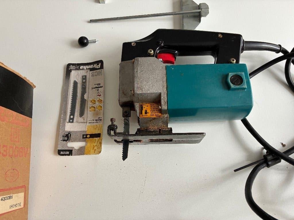 Makita decoupeerzaag  4300BV, Verzenden, Decoupeerzaag, Zo goed als nieuw, Makita