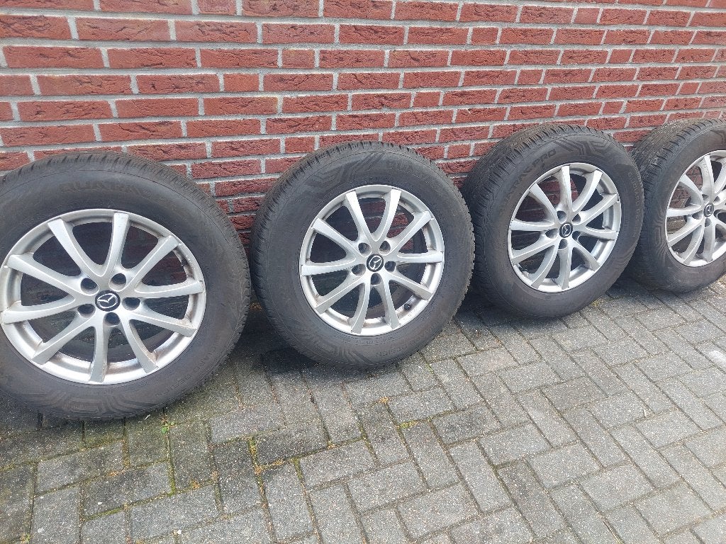 Nette Mazda cx 5 velgen 17 inch met banden 😍, Ophalen, Zo goed als nieuw