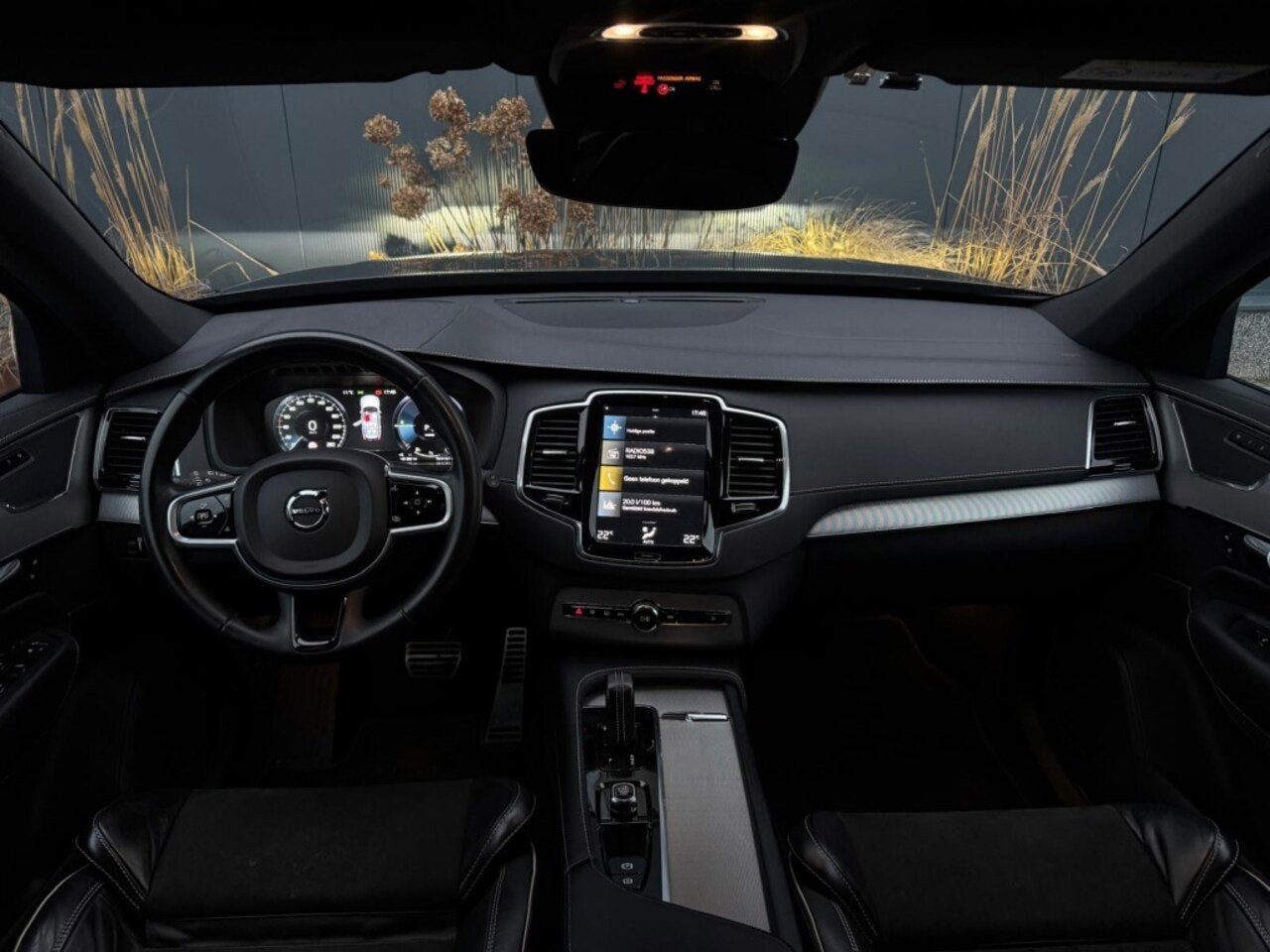 Volvo XC90 2.0 T8 Recharge AWD R-Design | Memory | Dodehoek, Auto's, Volvo, Dealer onderhouden, Gebruikt, Zwart, 4 cilinders