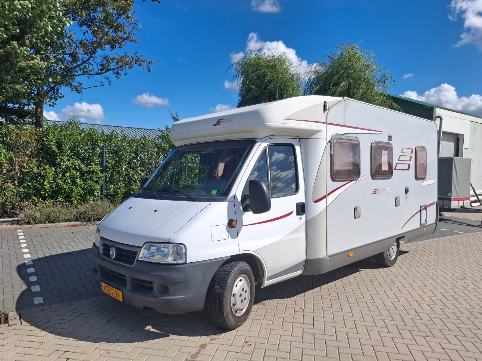 Hymer T655 - Ruime en comfortabele integraal camper, Integraal, Standaard zit, Ringverwarming, Fiat