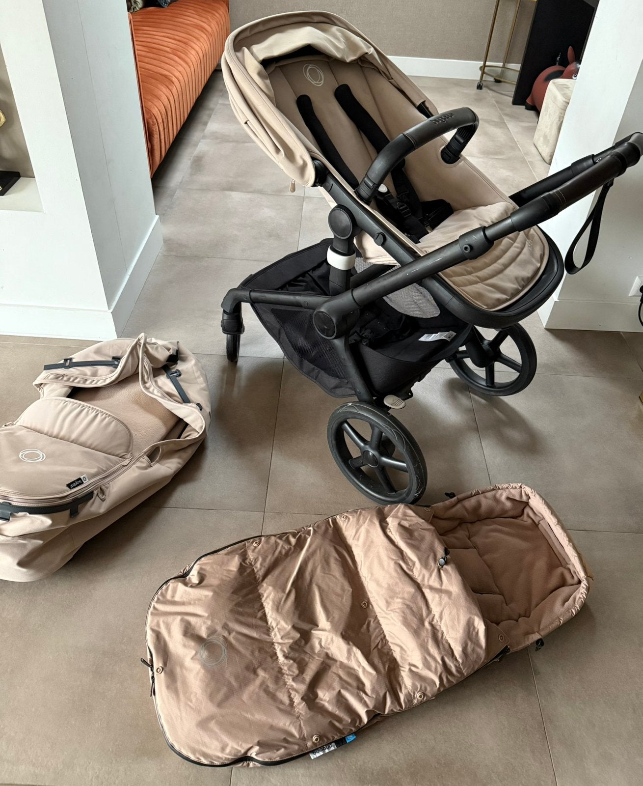 Bugaboo Fox 5 – Taupe / Desert Black | + wintervoetenzak