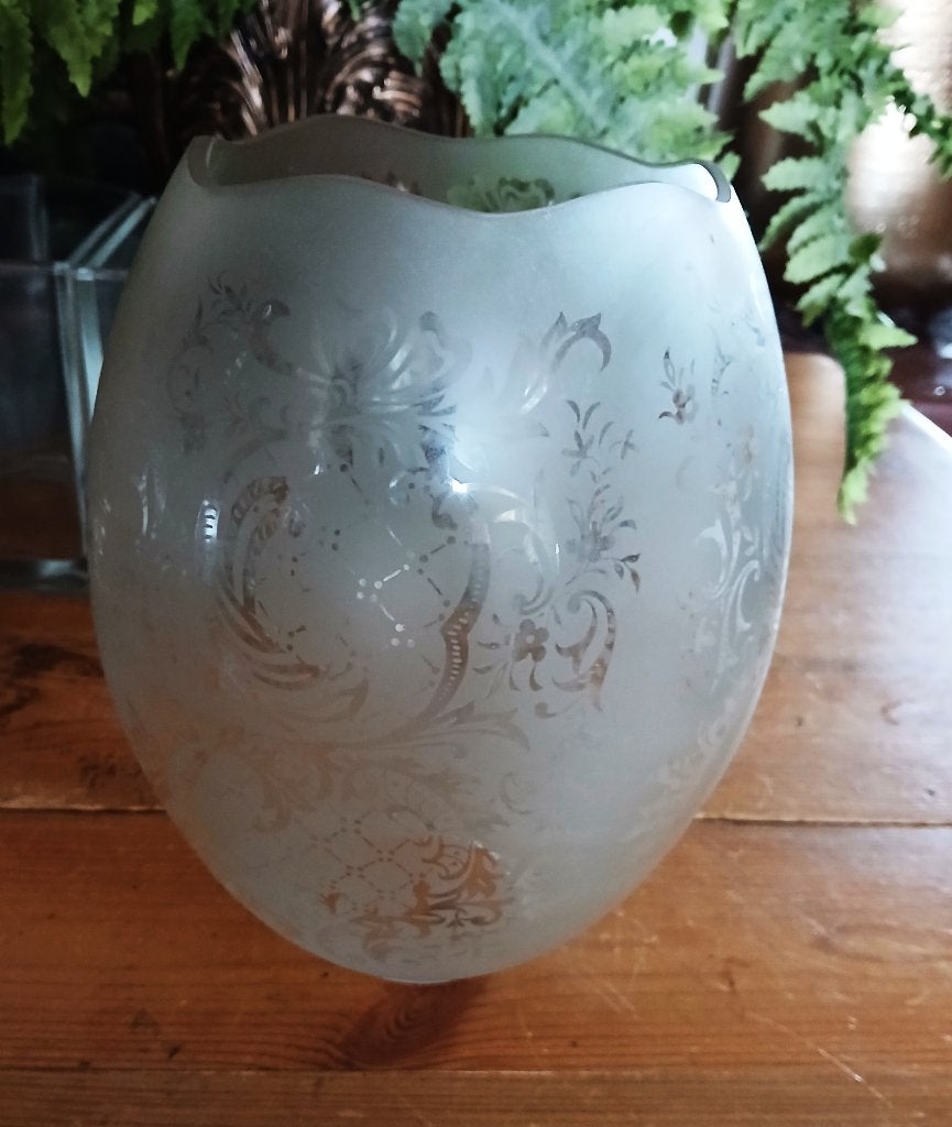 Lampenkapje glas helder ge-etst met schulp rand brocante, Ophalen of Verzenden