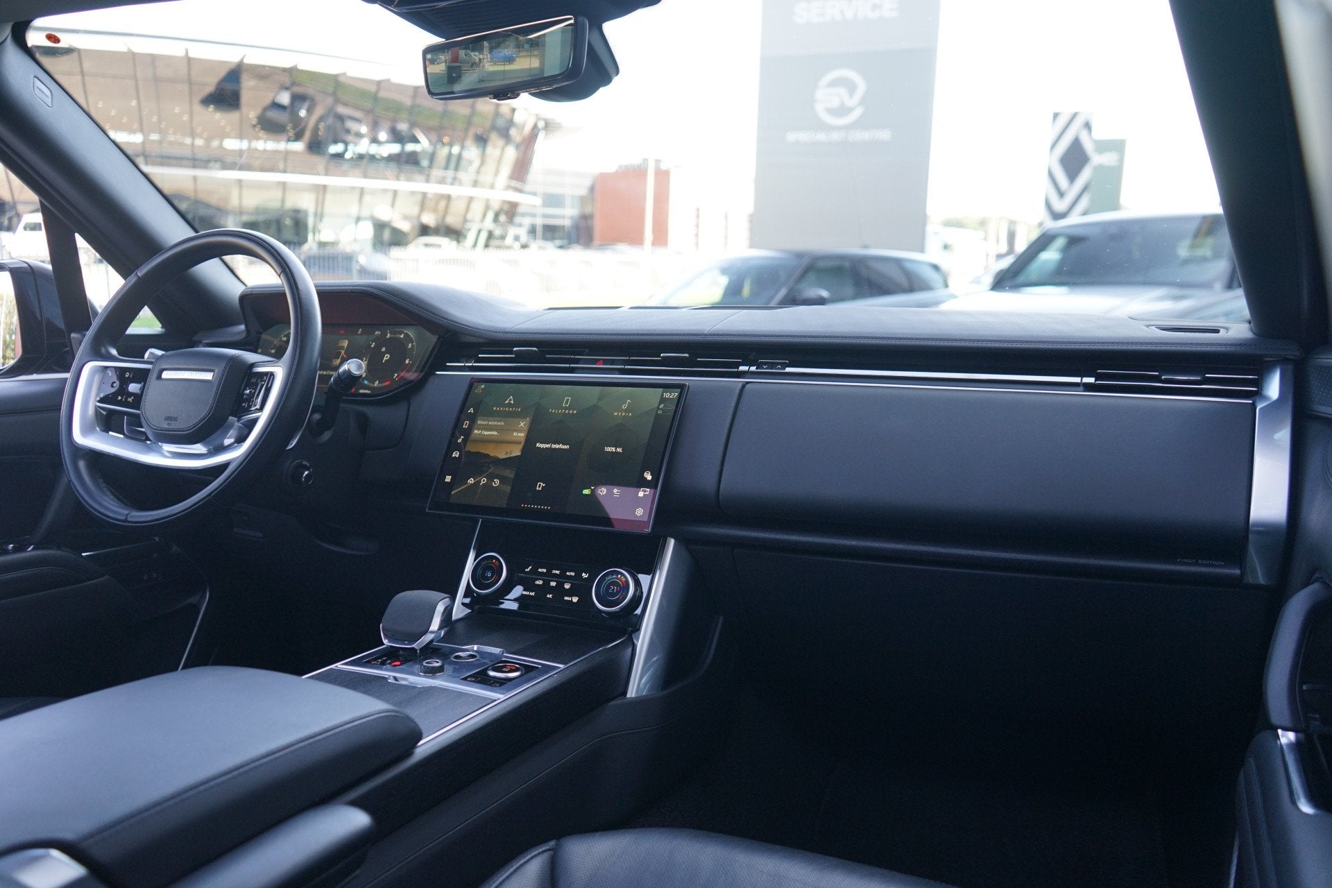 Land Rover Range Rover 4.4 P530 First Edition MHEV | Koelvak, Automaat, 12 maanden, Gebruikt, Adaptive Cruise Control