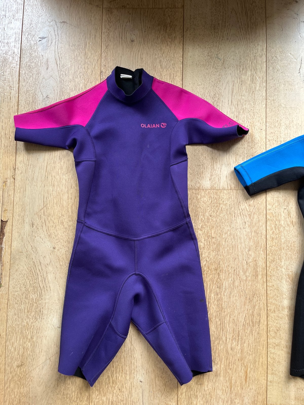 Olaian Kinder Wetsuit - Paars/Roze (Korte Mouw), Ophalen of Verzenden, Gebruikt, Kind, Wetsuit