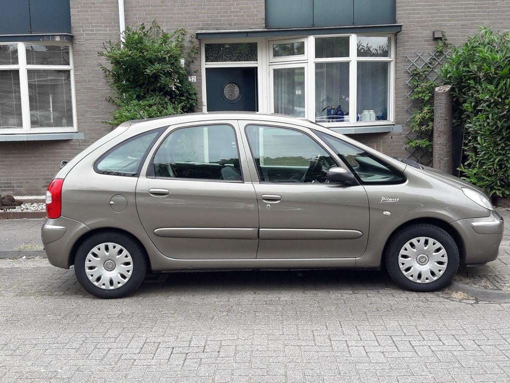 Citroën Xsara 1.6 I 16V Picasso 2010 Bruin, Auto's, Voorwielaandrijving, Xsara, 4 cilinders, Bruin