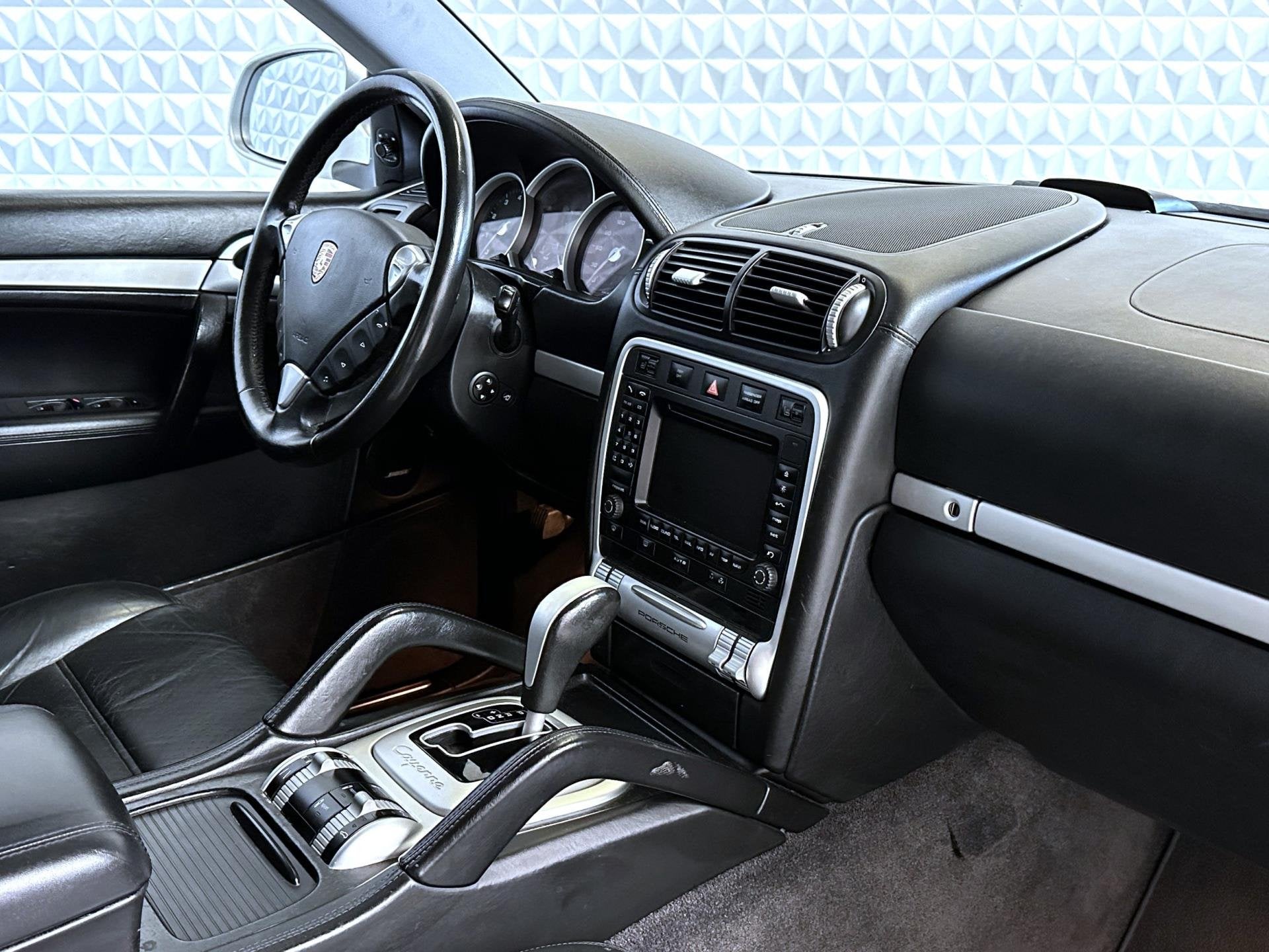 Porsche Cayenne 4.5 Turbo Schuifdak + Trekhaak + Navigatie +, Auto's, Automaat, Cayenne, Gebruikt, Leder