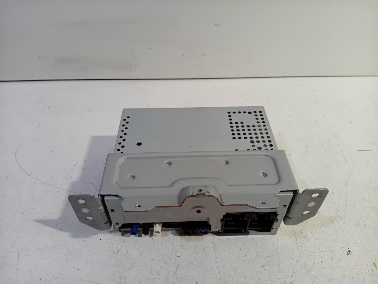 Radio Ford Fiesta, Auto diversen, Autoradio's, Ophalen of Verzenden, Van der Ven Autorecycling B.V., Onderdelen@venauto.nl, Ettenseweg 76, 4706 PB Roosendaal, The Netherlands