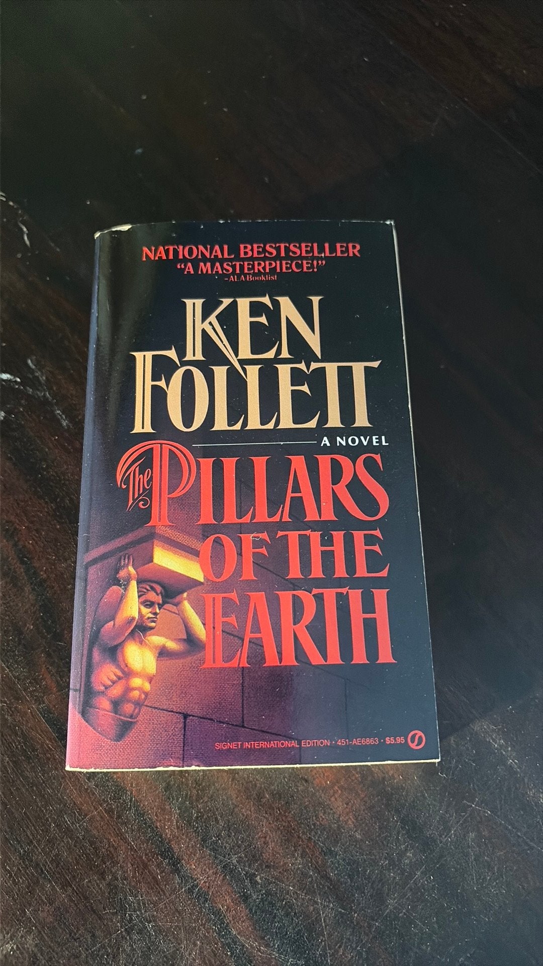 Pillars of the Earth - Ken Follett, Ophalen of Verzenden, Gelezen, Amerika