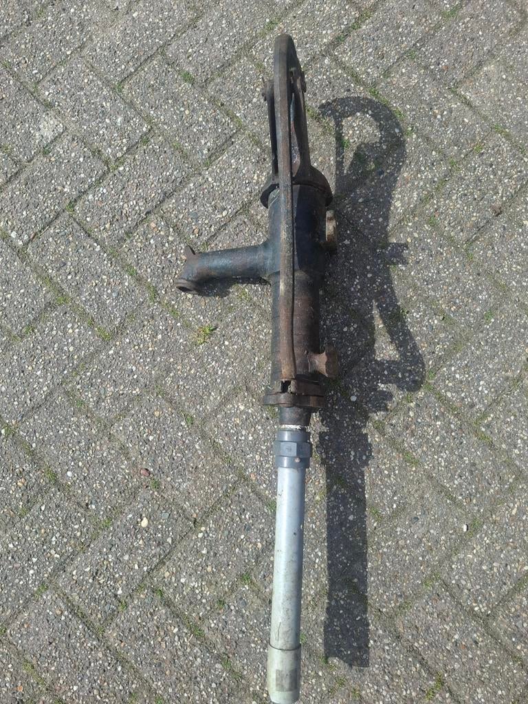 Oude hand waterpomp - Decoratief of voor bron, Tuin en Terras, Waterpompen, Ophalen of Verzenden, Gebruikt, Handmatig, Overige typen