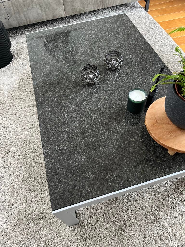Moderne salontafel met granieten blad, Ophalen, Gebruikt, 100 tot 150 cm, 50 tot 100 cm
