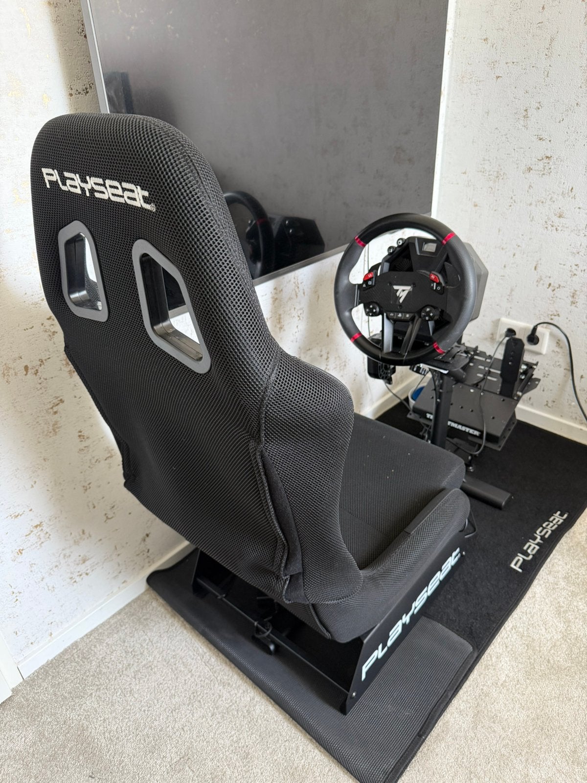 Race wheel thrustmaster & playseat, Spelcomputers en Games, Spelcomputers | Overige, Zo goed als nieuw, Ophalen of Verzenden