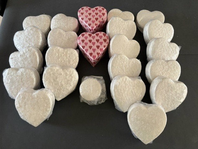ring ringen doosje alle 23 stuks samen bruiloft huwelijk, Hobby en Vrije tijd, Ophalen of Verzenden, Nieuw, Versiering, Geboorte of Huwelijk