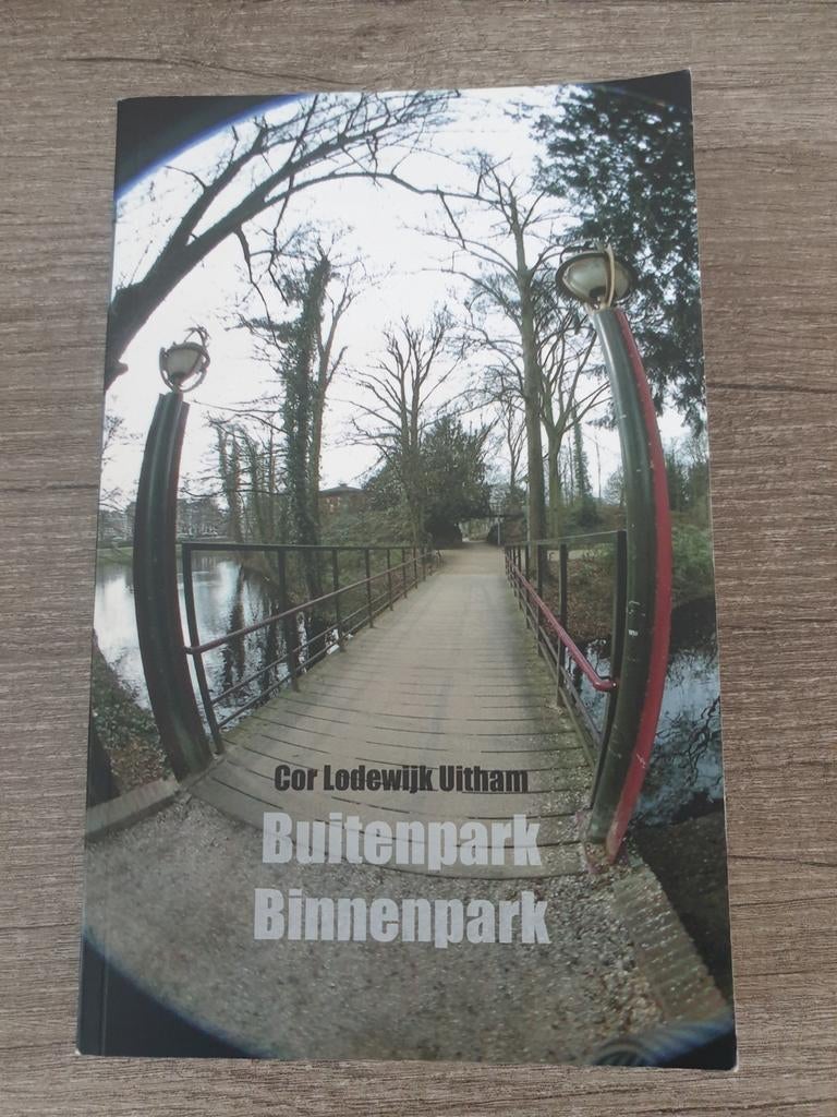 Buitenpark Binnenpark - Cor Lodewijk Ultham, Boeken, Overige Boeken, Gelezen, Ophalen of Verzenden