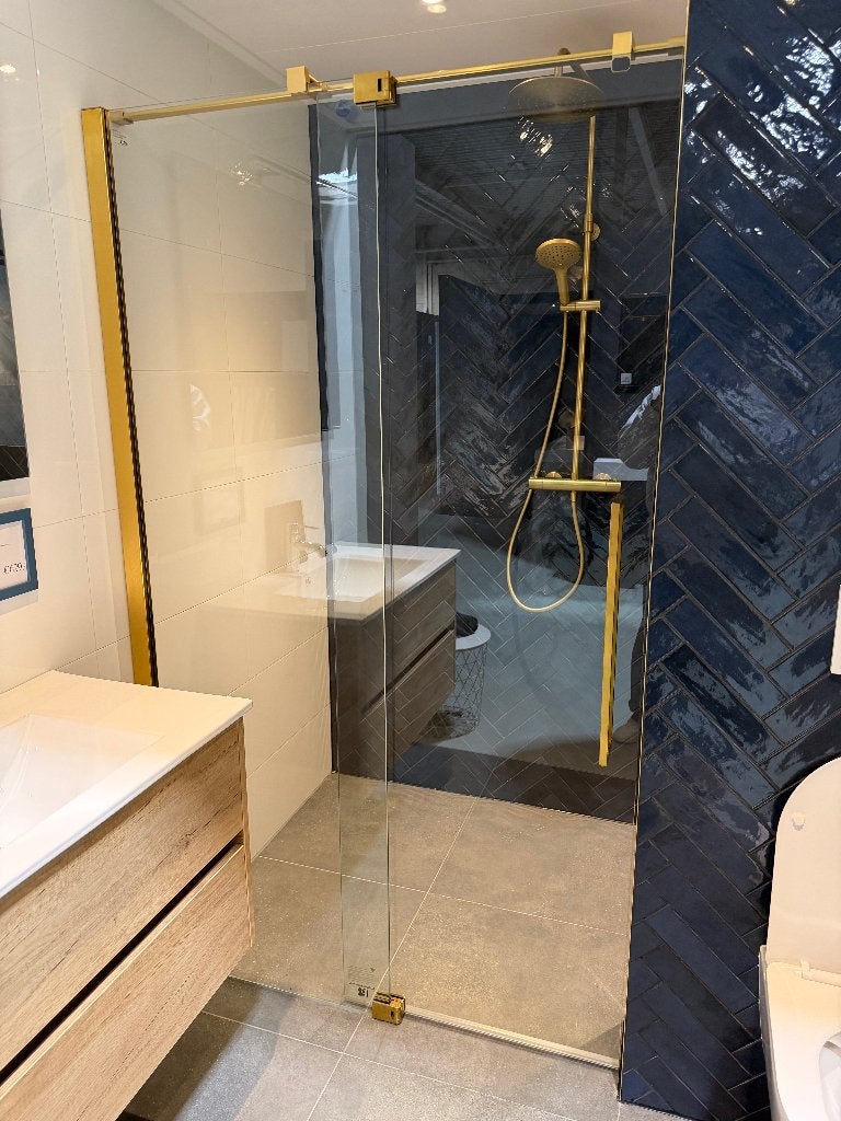 gouden nisdeur met flinke verstelling 120 cm DUMPPRIJS, Ophalen, Zo goed als nieuw, Glas, Douche