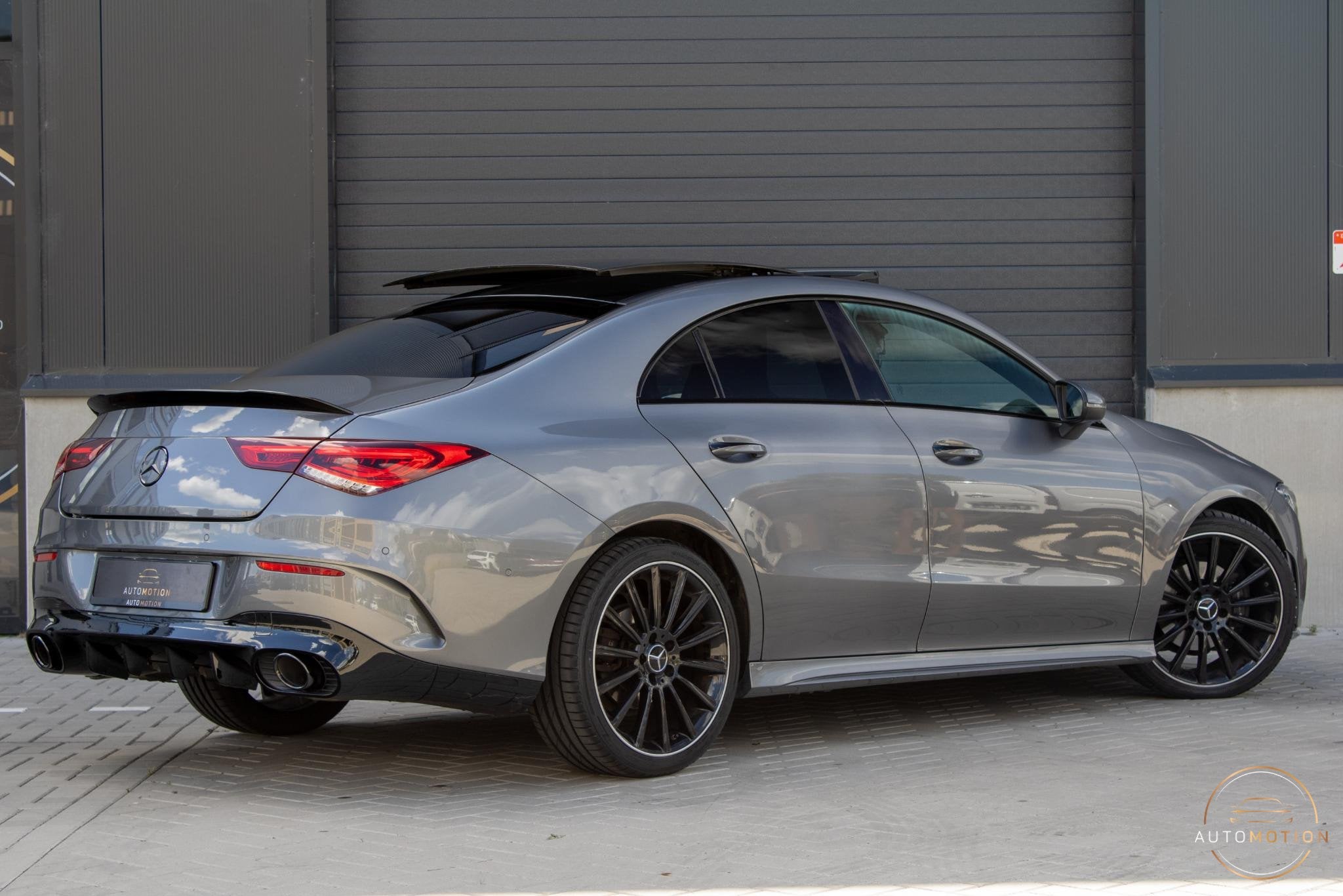 Mercedes-Benz CLA-klasse 180 Premium Plus AMG PANO MEMORY HU, CLA, 136 pk, Gebruikt, 4 cilinders