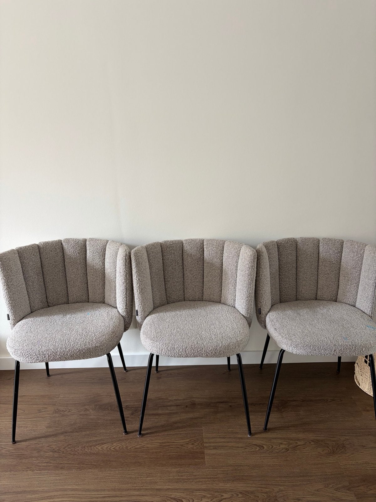 Eetstoelen Kave Home 3 stuks of ps €25, Ophalen, Gebruikt, Overige kleuren, Drie