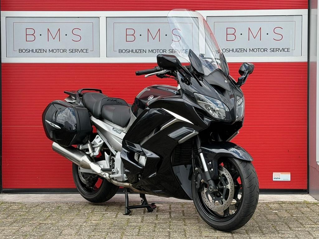 YAMAHA FJR 1300 (bj 2016), 4 cilinders, Motorrijbewijs A, Bedrijf, Onbekend