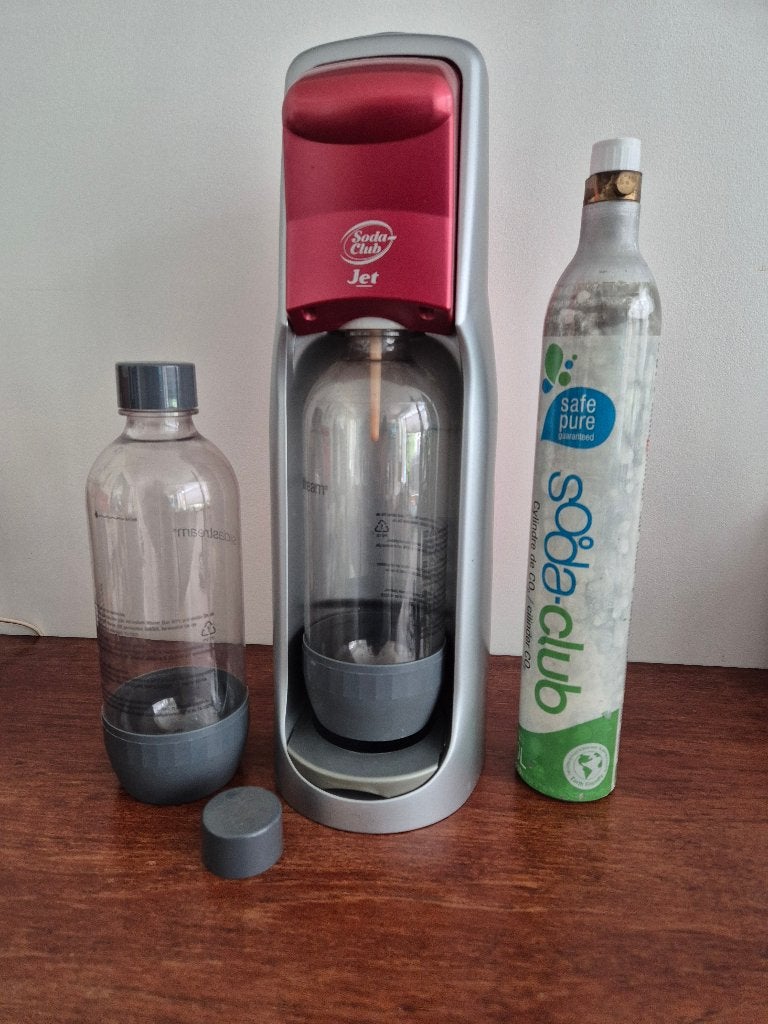 Sodastream Jet met flessen en CO2 cilinders, Ophalen, Gebruikt