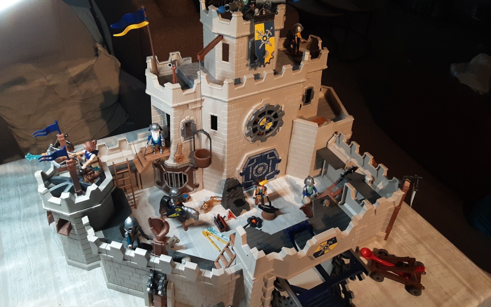 70220 Novelmore kasteel met extra popjes, Complete set, Ophalen of Verzenden, Zo goed als nieuw, Kasteel/Fort