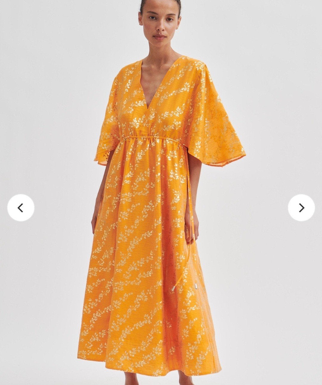 Second Female Abrikoos Oranje Jurk met Gouden Bladeren, Oranje, Ophalen of Verzenden, Maat 36 (S), Onder de knie