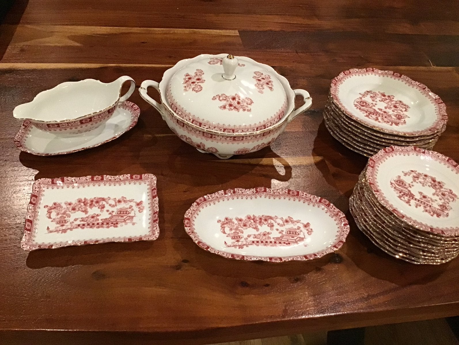 Vintage servies Theresia rood van Seltmann Weiden, Ophalen