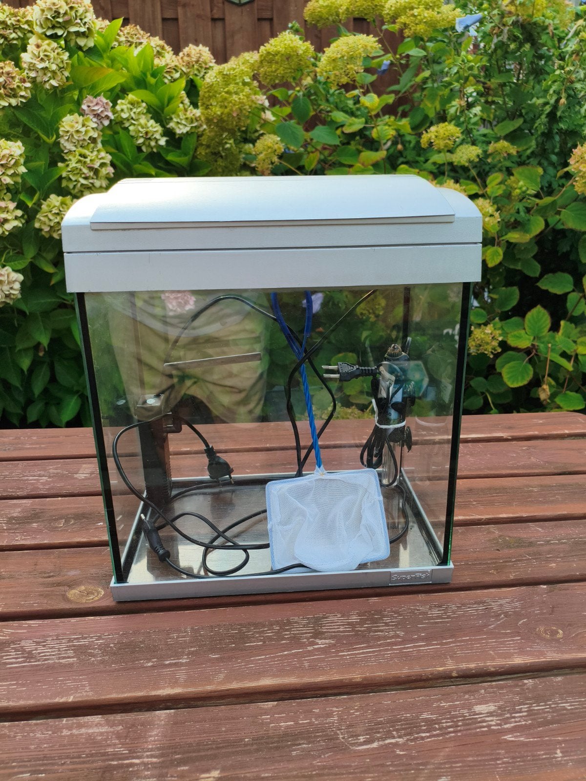 Nette complete Superfish aqua30 aquarium, Dieren en Toebehoren, Vissen | Aquaria en Toebehoren, Ophalen, Zo goed als nieuw, Leeg aquarium