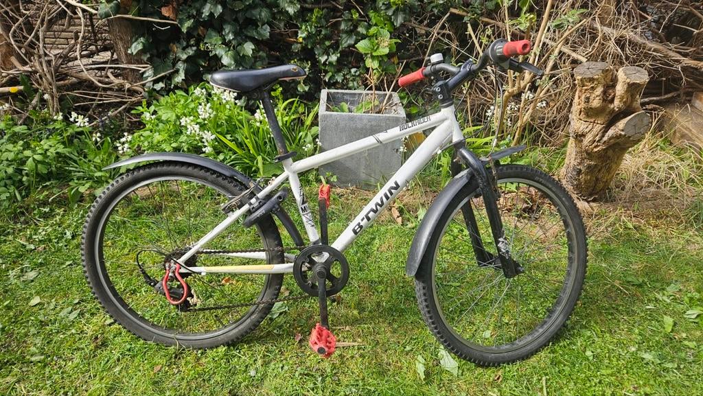 Btwin mountainbike 24inch, Fietsen en Brommers, Fietsen | Jongens, Gebruikt, 24 inch, Versnellingen, Velgrem, Ophalen