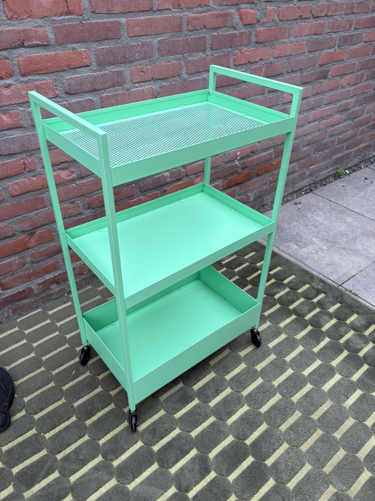 Lichtgroene roltafel - IKEA Nissafors, Ophalen, Zo goed als nieuw