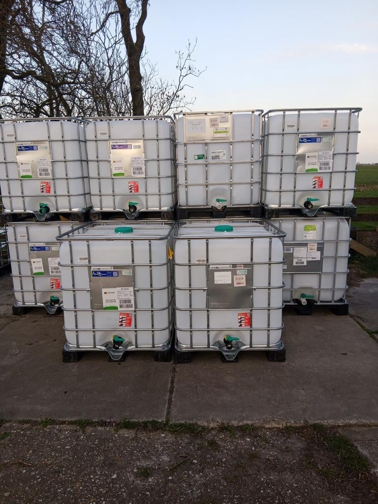 Ibc 1000 liter watertank grote regenton kan bezorgd worden, Ophalen, Kunststof, Gebruikt, Met kraantje