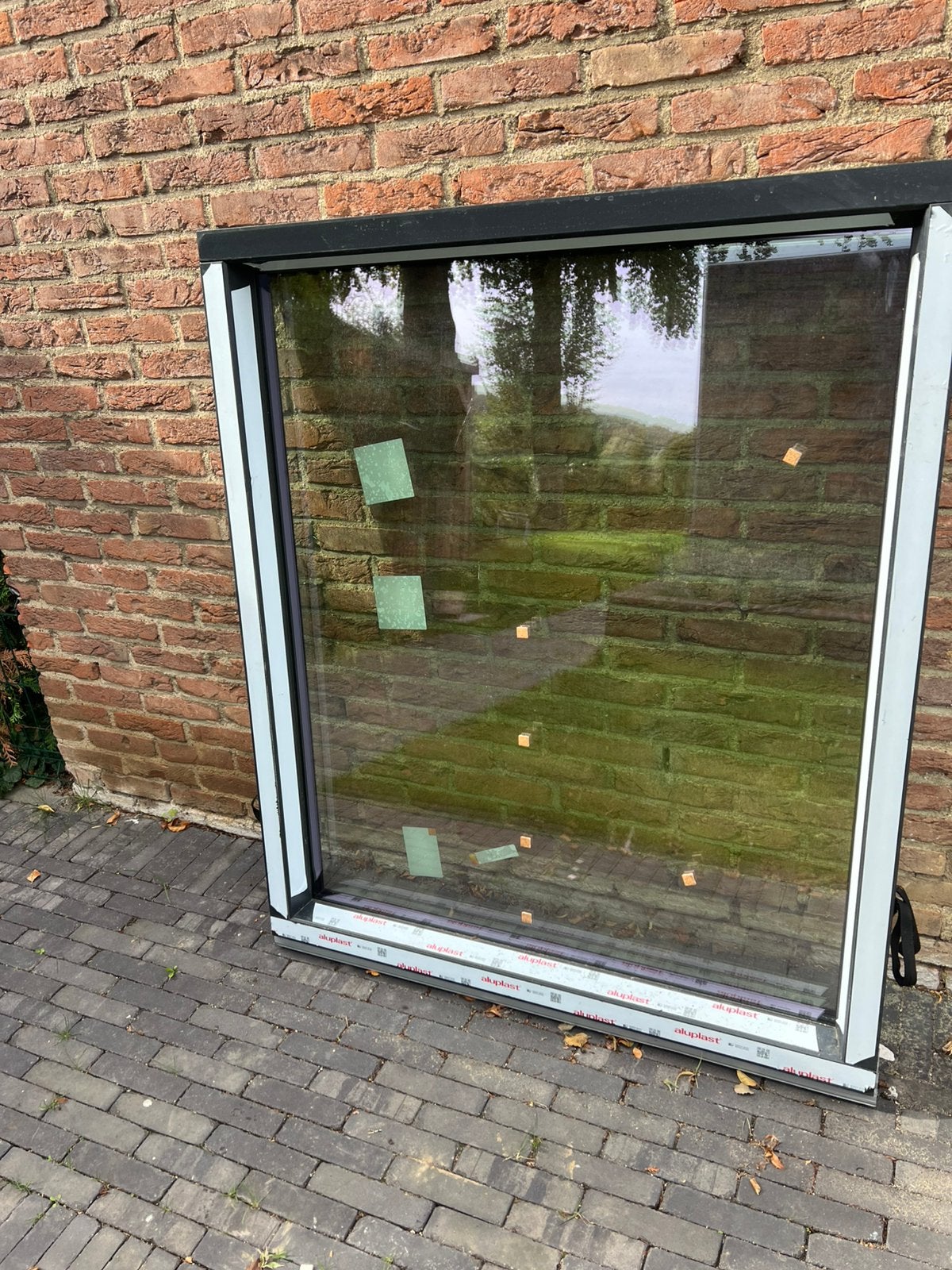 Vast kunstof raamkozijn raam zwart tripple glas - zwart wit, Kunststof, Raamkozijn, Nieuw, Inclusief glas