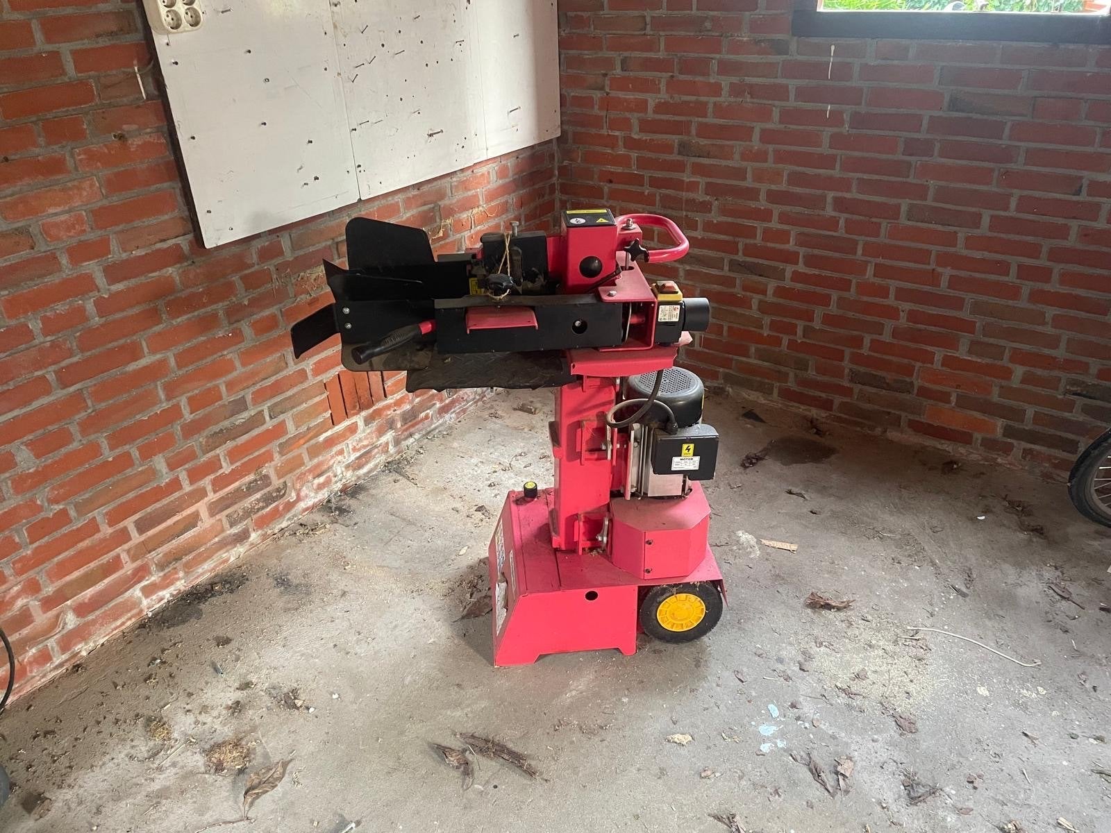 Houtklover Crossfer LS8T-400V - Werkt nog goed!, Tuin en Terras, Ophalen, Gebruikt, Elektrisch, Staand