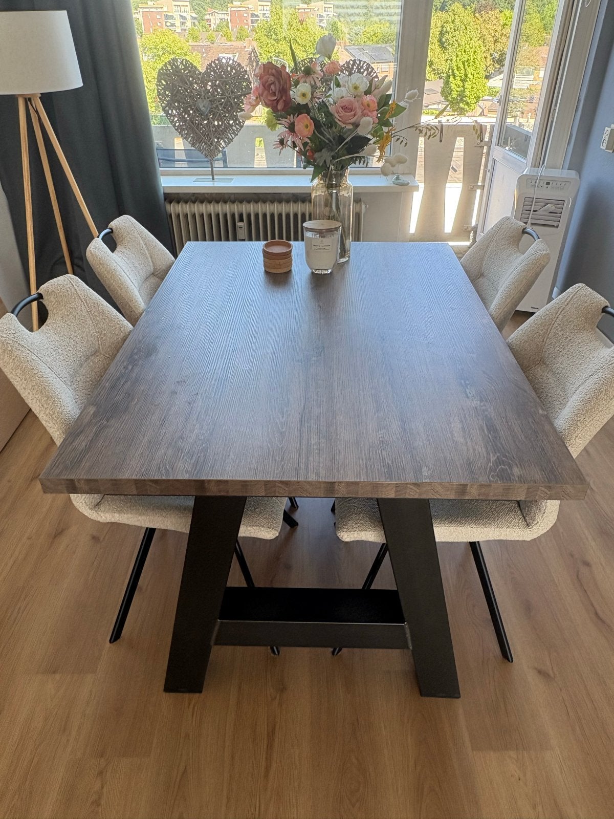 Moderne eettafel te koop!, Huis en Inrichting, Tafels | Eettafels, Ophalen, 100 tot 150 cm, 50 tot 100 cm, Zo goed als nieuw