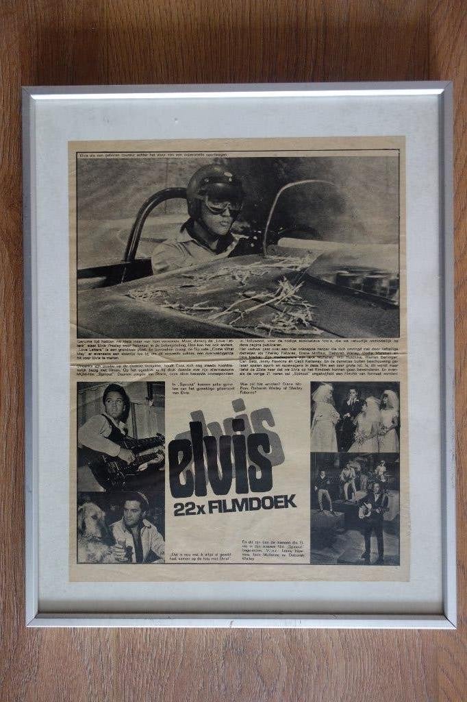 Kranten knipsel Elvis Presley 22 x filmdoek, Verzamelen, Ophalen of Verzenden, 1940 tot 1960, Nederland, Knipsel(s)
