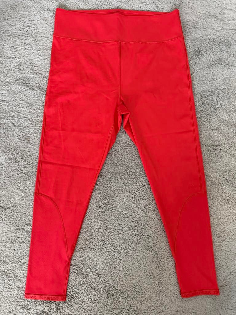 Ivy Park x Adidas Koraal Legging XL - Nieuw met labels, Nieuw, Ophalen of Verzenden, Rood, Legging