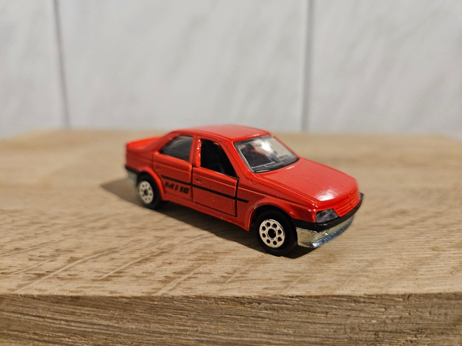 Majorette Peugeot 405MI 16 Rood, Ophalen of Verzenden, Auto