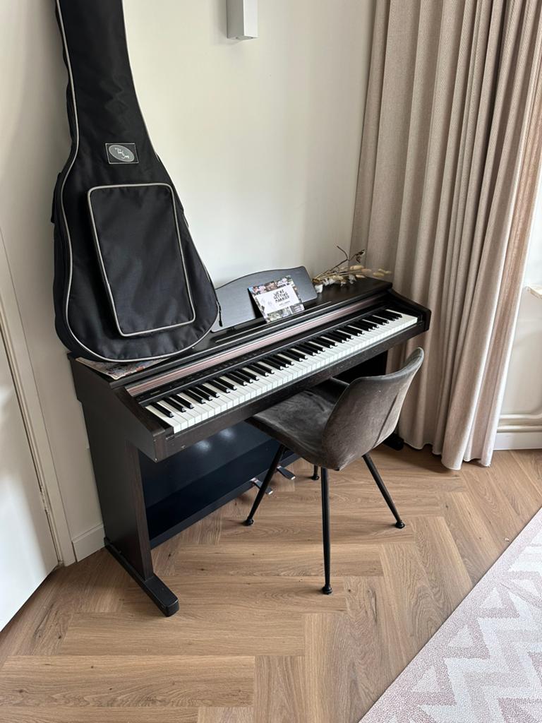 Casio digitale piano, Muziek en Instrumenten, Ophalen, Zo goed als nieuw