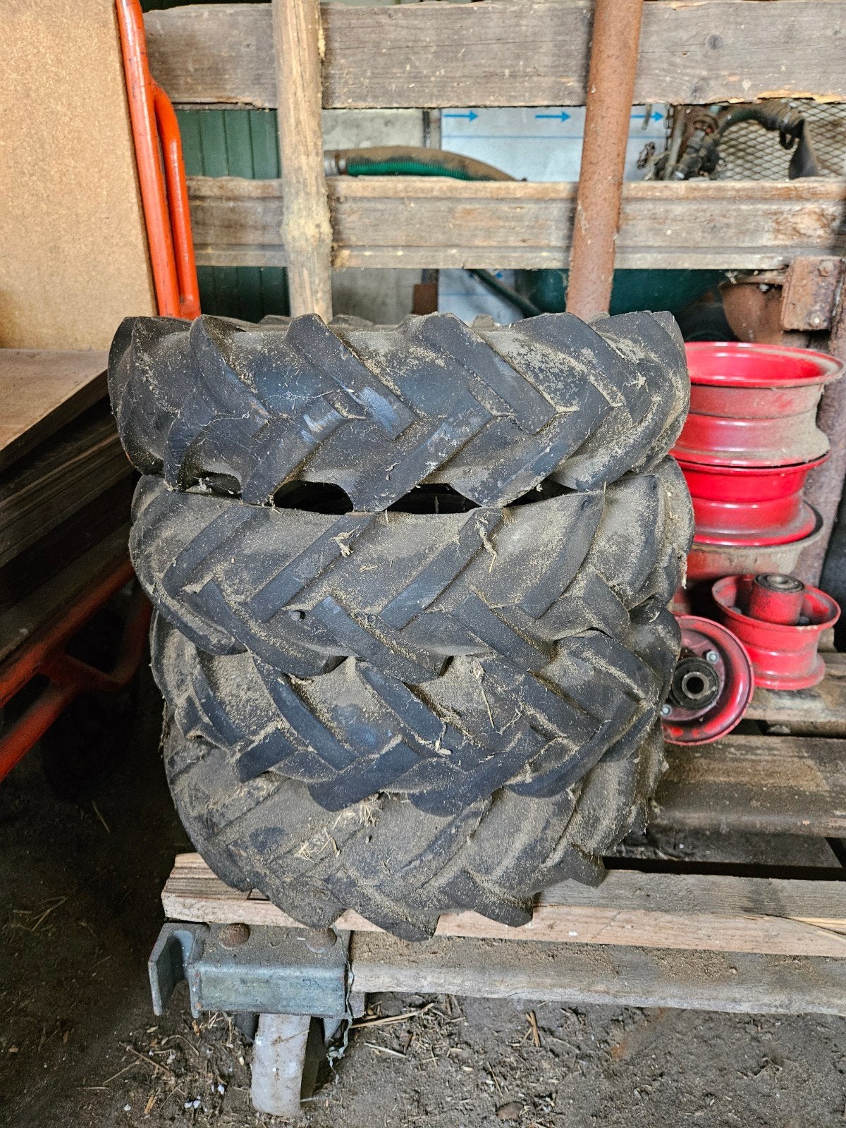 4x 8 inch tractor profiel banden 4.00-8 met 2 binnenbanden, Ophalen