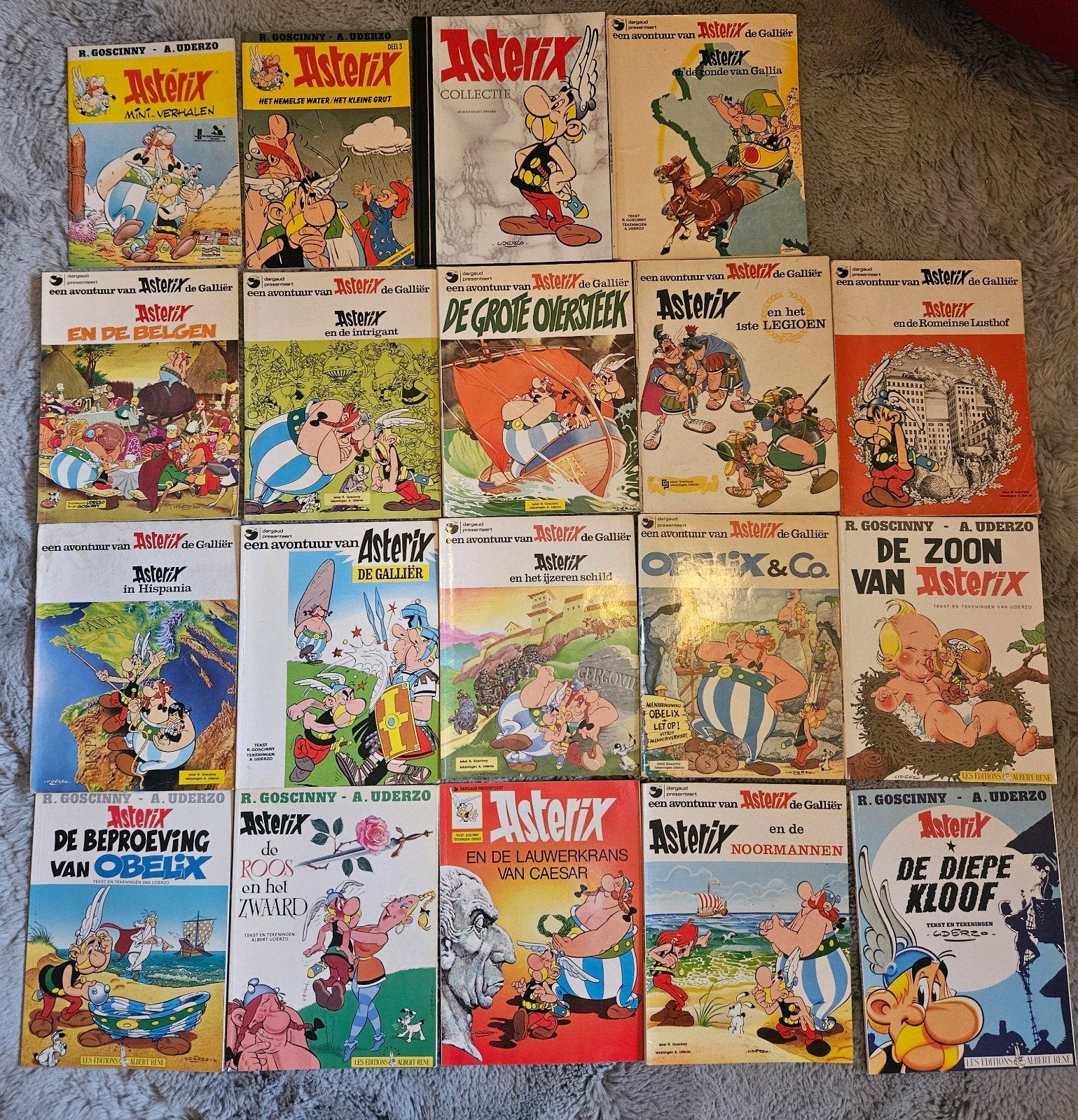 Grote collectie Asterix en Obelix stripboeken, Boeken, Meerdere stripboeken, Ophalen of Verzenden, Gelezen