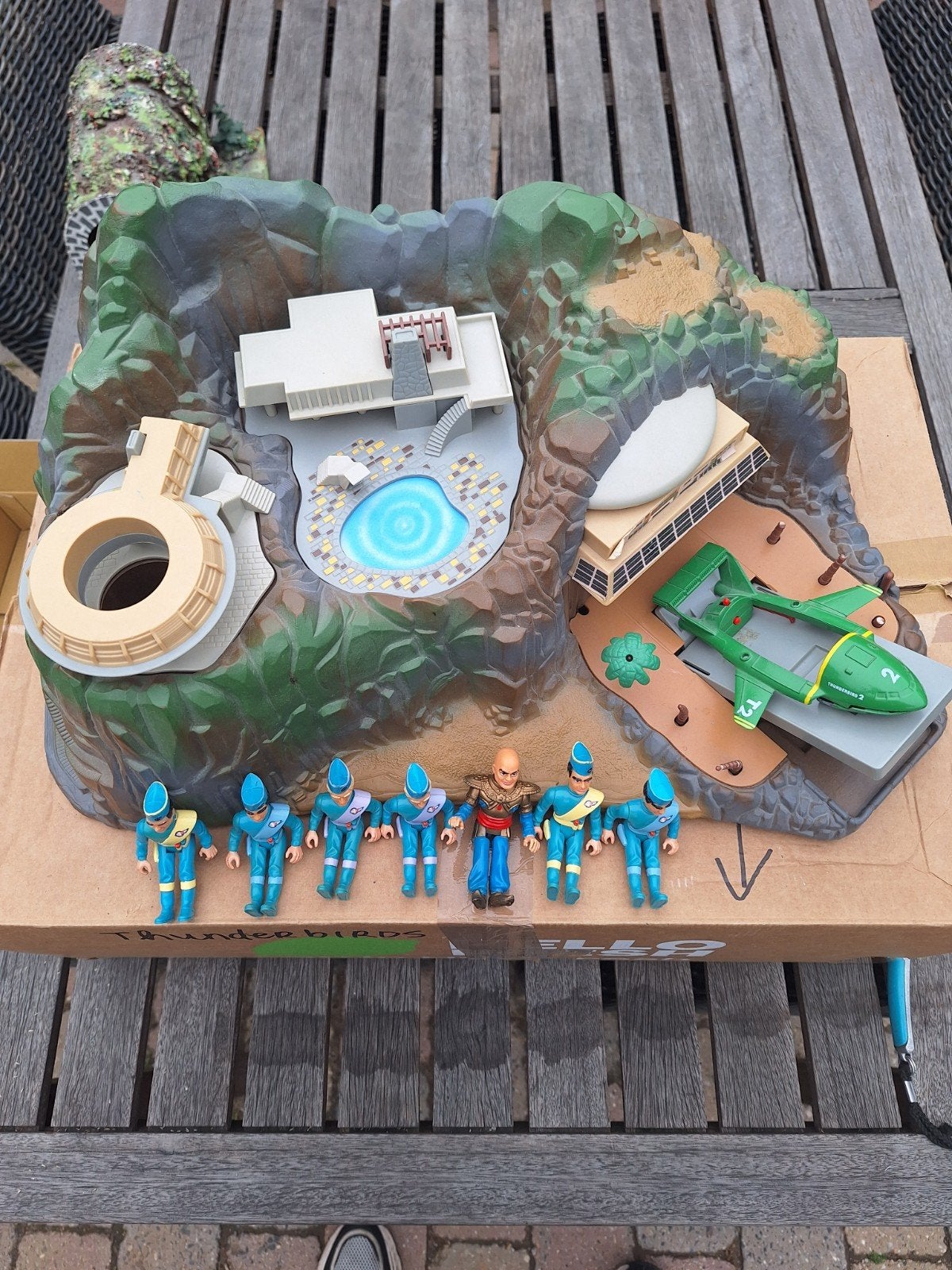 Thunderbirds eiland  - Nostalgie voor de liefhebbe, Ophalen of Verzenden, Gebruikt