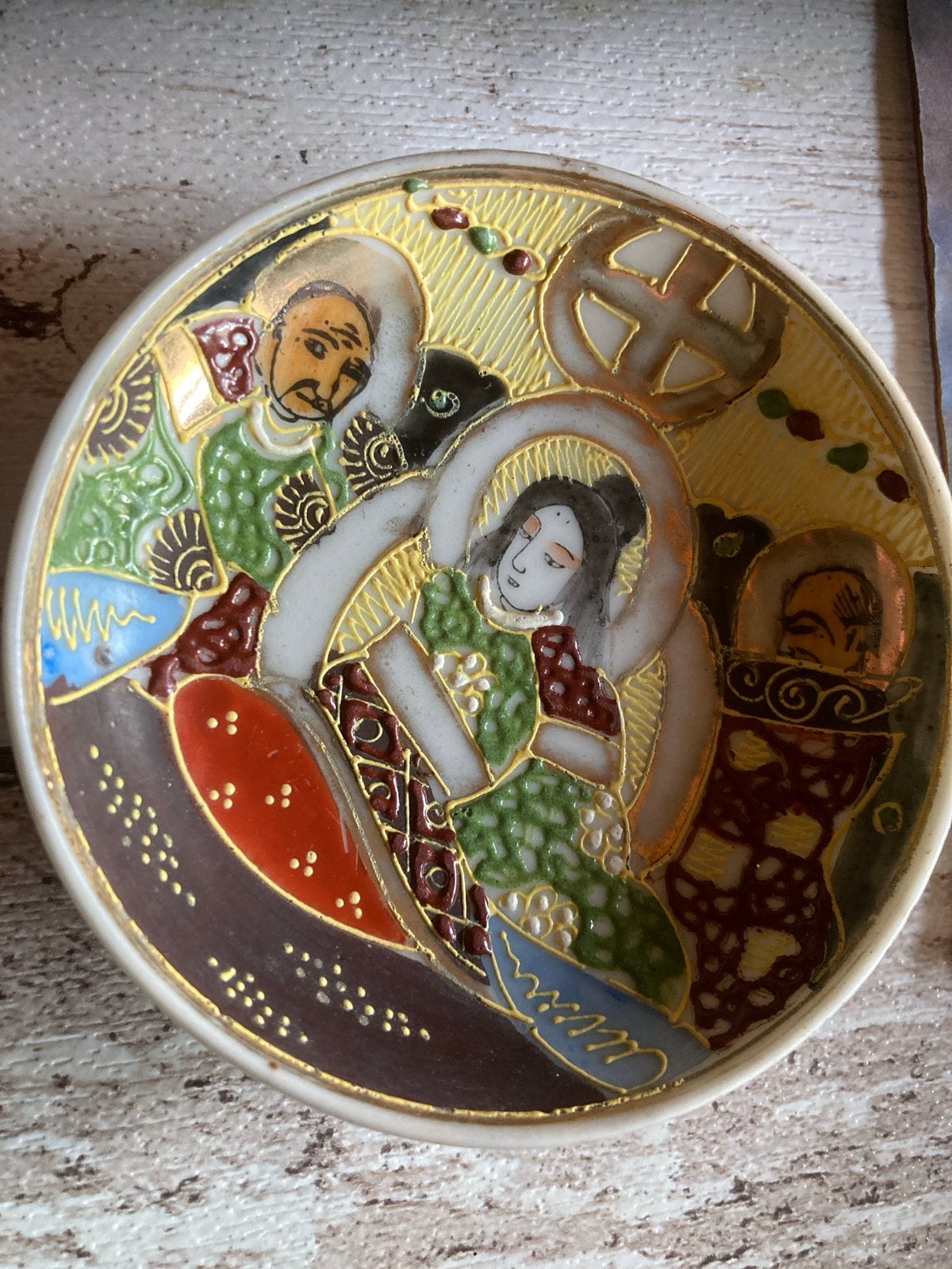 Antiek Japans Satsuma Aardewerk Schoteltje met Figuren, Ophalen of Verzenden