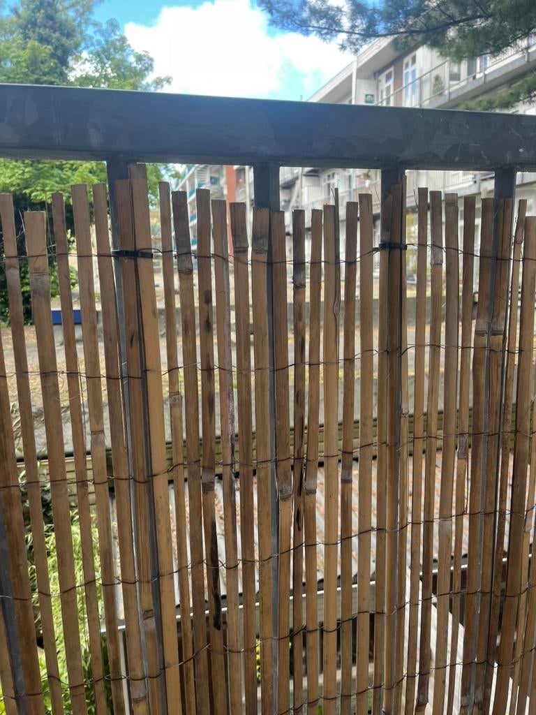 Bamboe balkonscherm ( split) 90cm hoog x 5.10m, Tuin en Terras, Schuttingen, Ophalen, Gebruikt, 3 tot 6 meter, Minder dan 1 meter