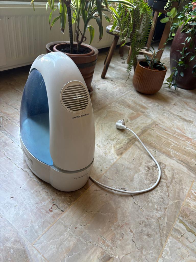 DeLonghi Luchtbevochtiger UH 700M, Witgoed en Apparatuur, Luchtbehandelingsapparatuur, Ophalen of Verzenden, Gebruikt, Luchtbevochtiger