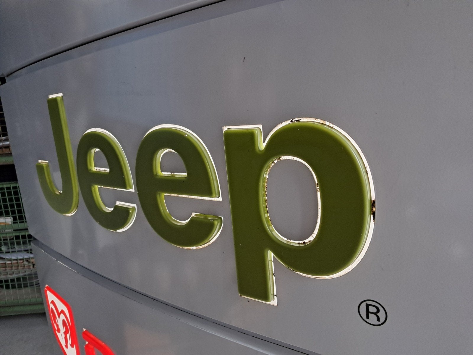 Foto 8 van Oude Lichtreclame Dodge Jeep Chrysler dealer 172cm werkt