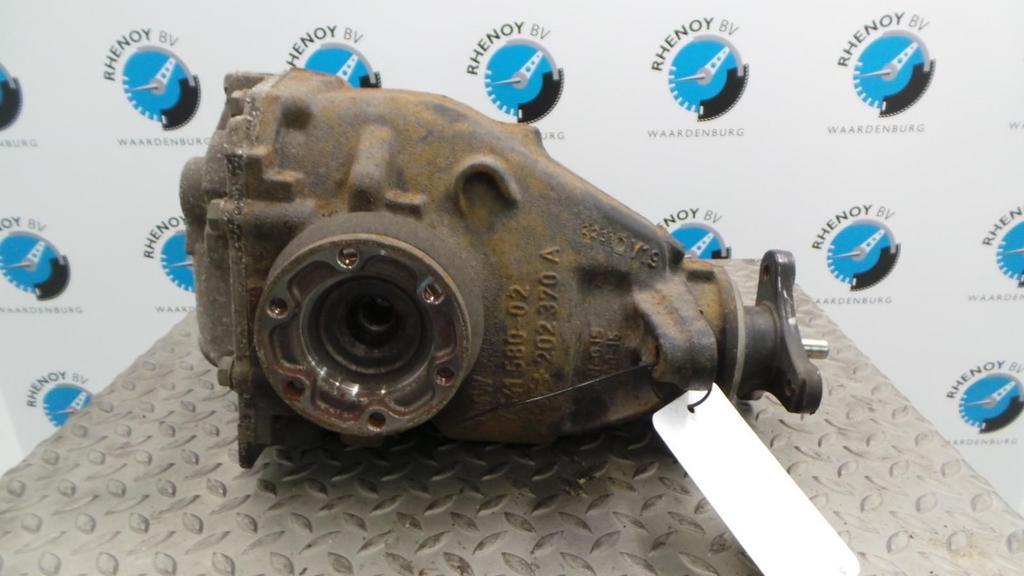 BMW 3 SERIES 318D CORP. L. BNS L. DIFFERENTIEEL / CARDAN 200, Ophalen of Verzenden, Gebruikt, Stiba lid