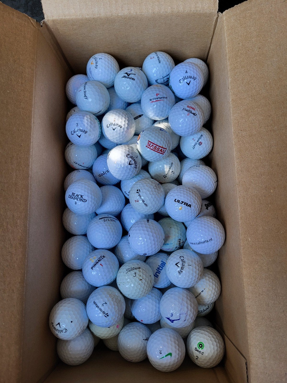 100 golfballen, Sport en Fitness, Golf, Ophalen of Verzenden, Gebruikt, Bal(len)