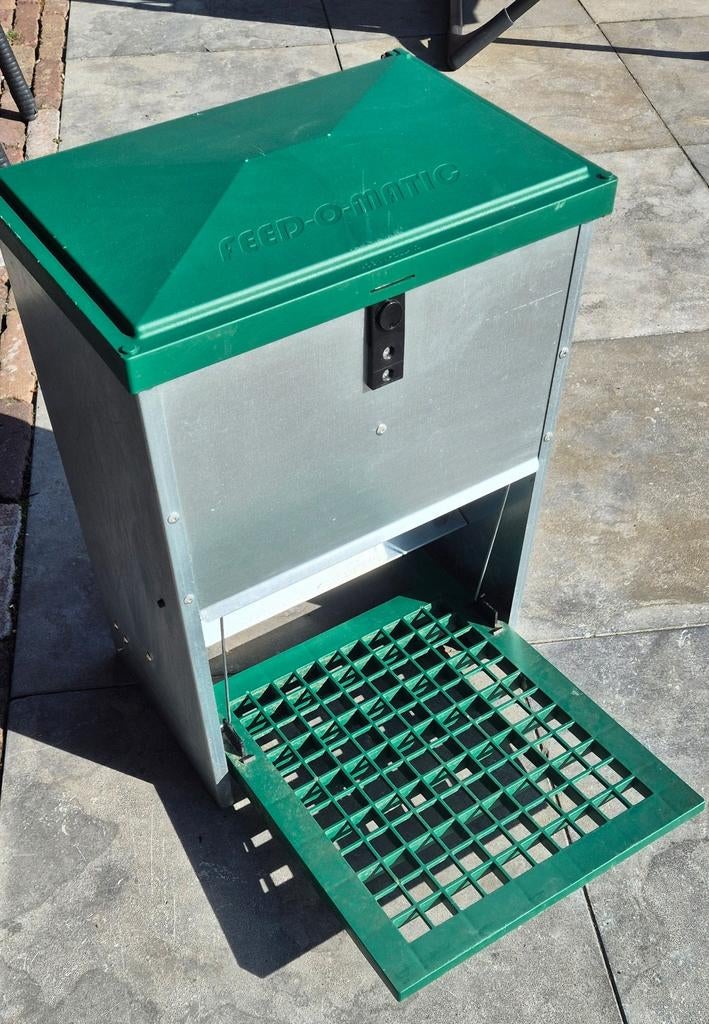 Feedomatic Automatische voerbak 12kg + Ratguard, Dieren en Toebehoren, Ophalen, Nieuw, Drinken en Voederen