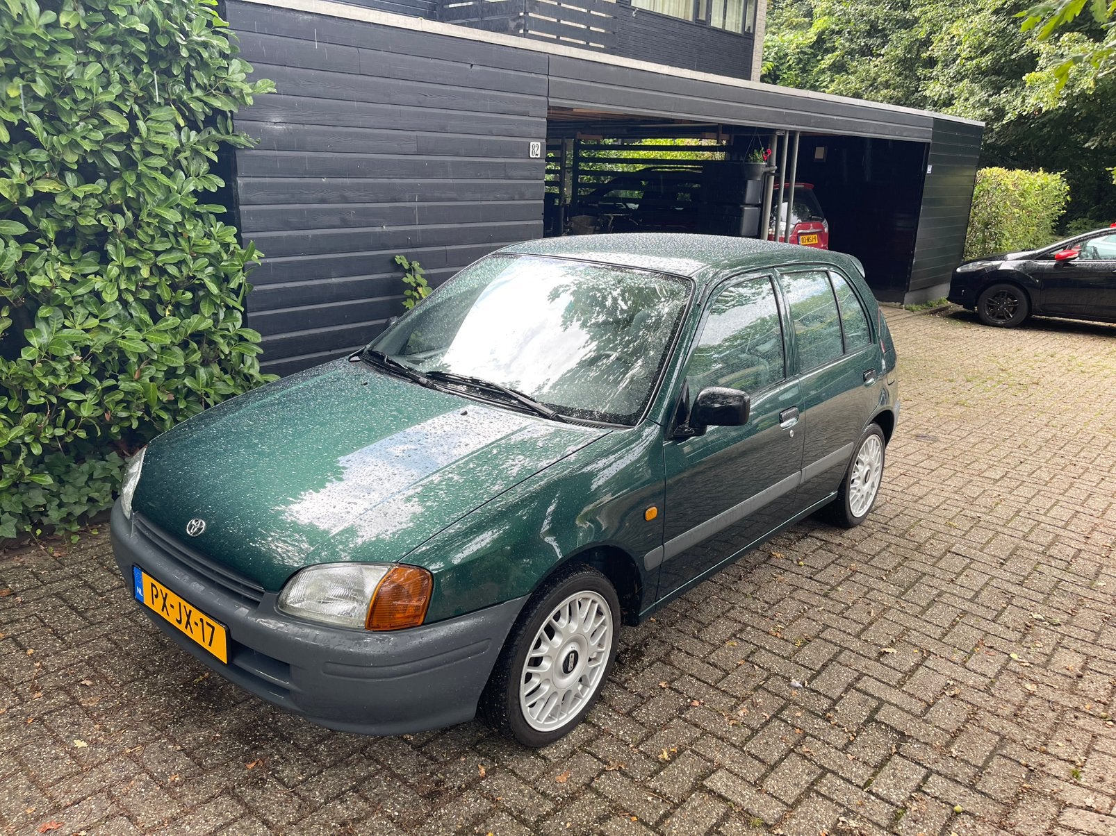 Toyota Starlet 1.3 16V 55KW 1997 Groen, Bluetooth, 4 cilinders, Starlet, 400 kg