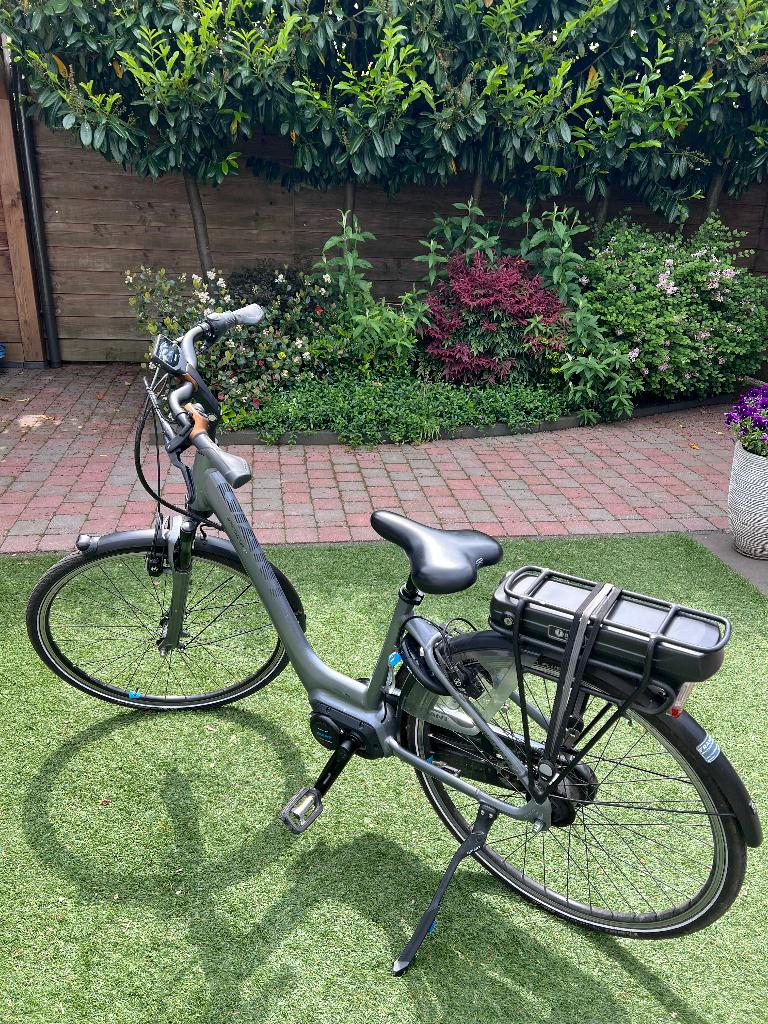 Damesfiets:  Ebike Giant Grand Tour E +, Ophalen, Gebruikt, Velgrem, 47 tot 50 cm